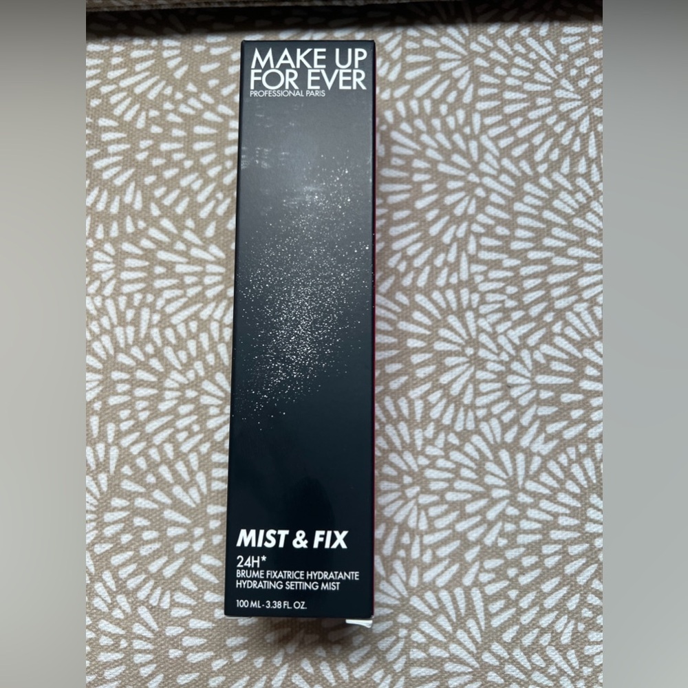 Make Up Forever  Must & Fix New In Box - 24hr Setting Mist 100ml